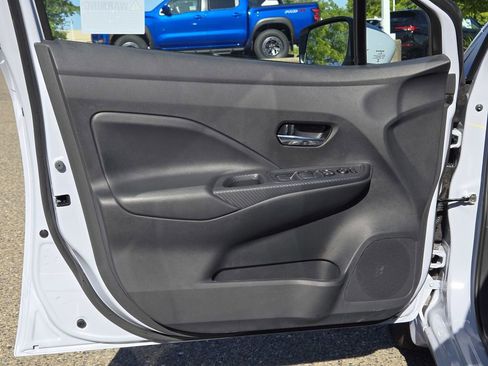 New 2025 Nissan Versa SV w/ Trunk Package FWD image 12