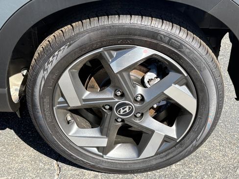 New 2026 Hyundai Venue SEL image 10