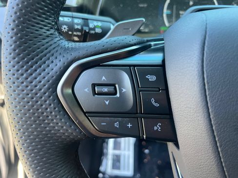 Used 2026 Lexus TX 500h AWD w/ Technology Package image 15