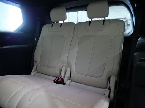 Used 2023 Jeep Grand Cherokee L Limited w/ Luxury Tech Group II AWD/4WD image 26
