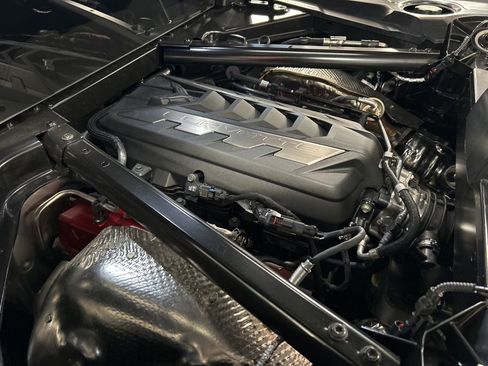 Used 2025 Chevrolet Corvette Stingray image 40