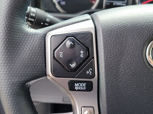 Used 2023 Toyota 4Runner Limited AWD/4WD image 22