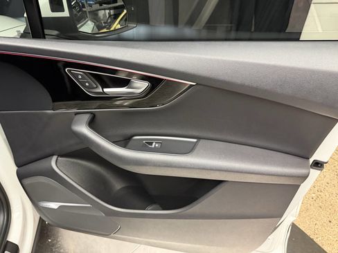 Used 2018 Audi Q7 3.0T Prestige w/ Prestige Package image 23