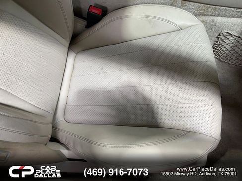Used 2017 Mercedes-Benz E 300 4MATIC w/ Premium 1 Package image 33