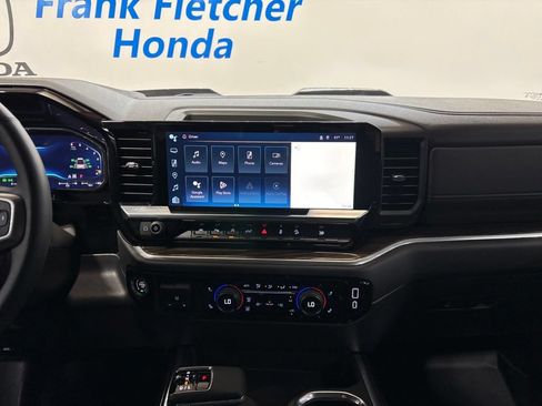 Used 2025 Chevrolet Silverado 1500 LT Trail Boss AWD/4WD image 21