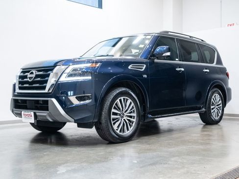 Used 2021 Nissan Armada SL w/ Captain's Chairs Package AWD/4WD image 3