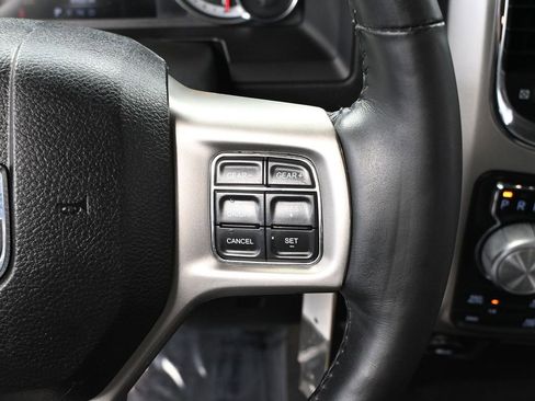 Used 2017 RAM 1500 Laramie image 28