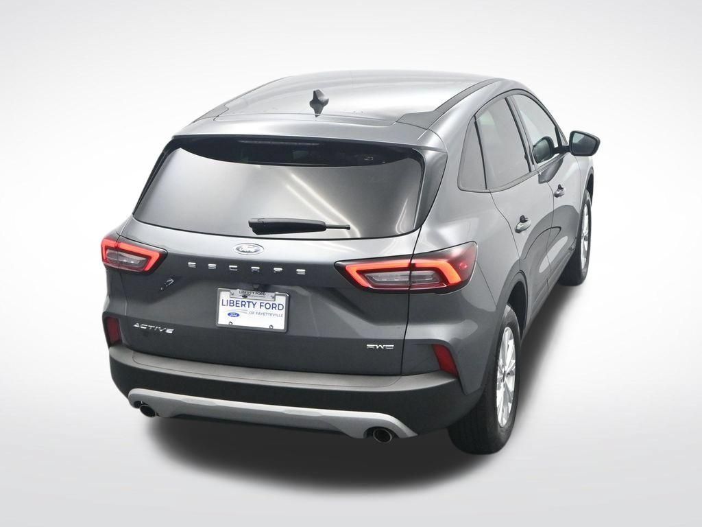 Used 2025 Ford Escape Active AWD/4WD image 34