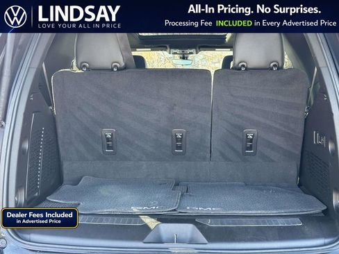 Used 2021 GMC Yukon Denali w/ Advanced Technology Package AWD/4WD image 17