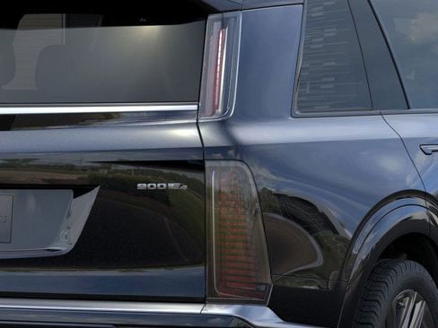 New 2026 Cadillac Vistiq Platinum image 38