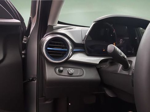 Used 2025 Chevrolet Trax LT w/ Driver Confidence Package FWD image 19