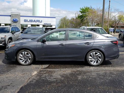 Used 2024 Subaru Legacy Limited AWD/4WD image 2