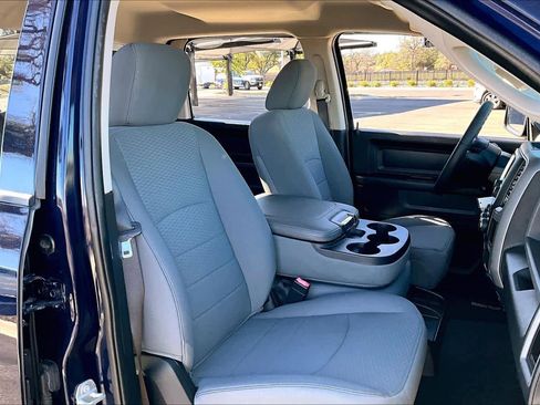 Used 2017 RAM 1500 Express image 8