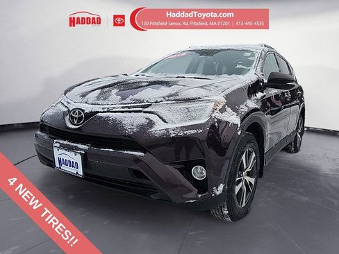 Used 2018 Toyota RAV4 XLE image 1