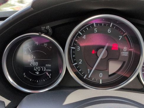 Used 2016 MAZDA MX-5 Miata Sport image 23