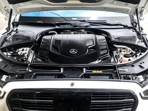 Used 2023 Mercedes-Benz S 580 4MATIC Sedan image 12