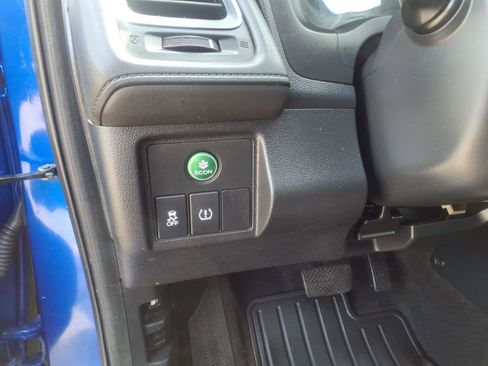 Used 2018 Honda HR-V EX image 4