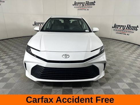 Used 2025 Toyota Camry LE FWD image 3
