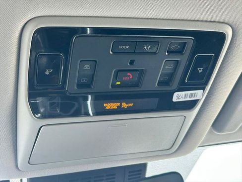 Certified 2024 Toyota Grand Highlander XLE FWD image 21