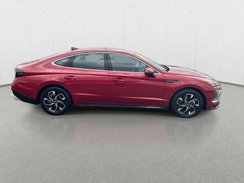 Used 2024 Hyundai Sonata SEL FWD image 32