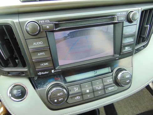 Used 2014 Toyota RAV4 Limited AWD/4WD image 21