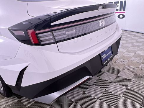 Used 2025 Hyundai Sonata SE FWD image 27
