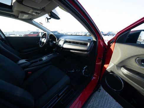 Used 2020 Honda HR-V EX image 26