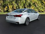 Used 2023 Nissan Altima 2.5 SV image 5
