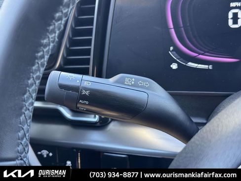 Used 2024 Kia Sportage EX image 19