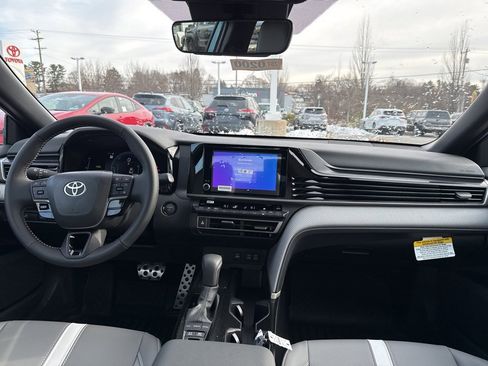 New 2026 Toyota Camry SE image 10