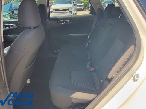 Used 2023 Kia Sportage LX FWD image 11