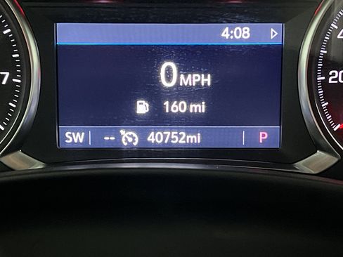 Used 2024 GMC Terrain SLT image 10