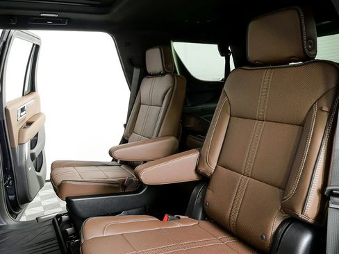 New 2026 Chevrolet Tahoe High Country w/ Sun And Tow Package image 22