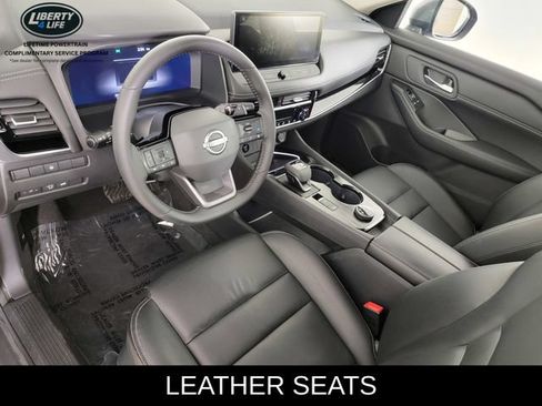 Used 2026 Nissan Rogue SL AWD/4WD image 12