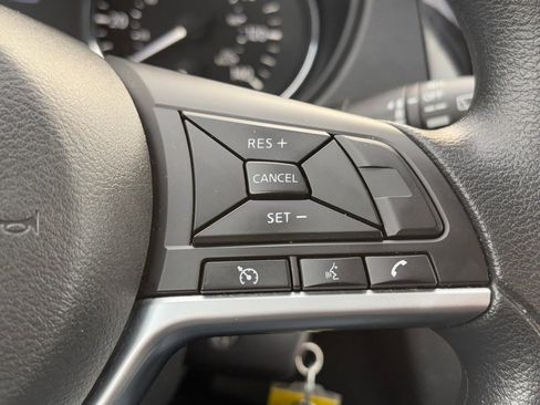 Certified 2021 Nissan Rogue Sport S image 20