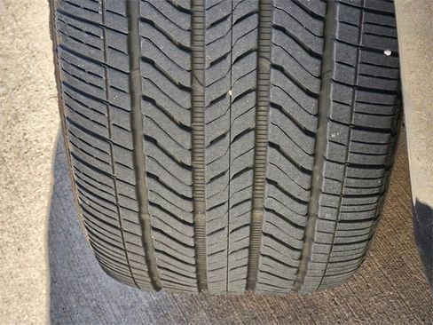 Used 2025 Cadillac Escalade Sport Platinum image 11