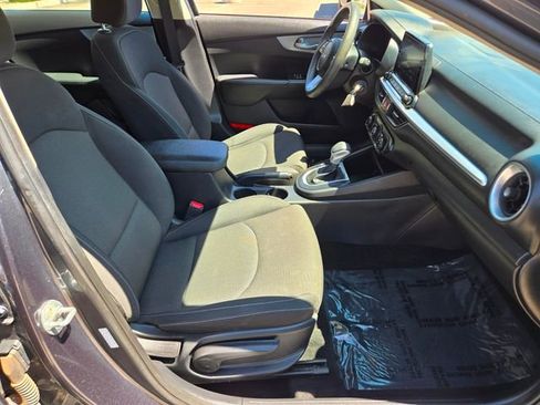 Used 2023 Kia Forte LXS image 20
