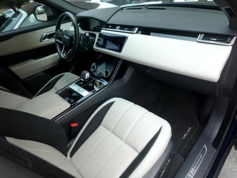 Used 2021 Land Rover Range Rover Velar R-Dynamic S image 8