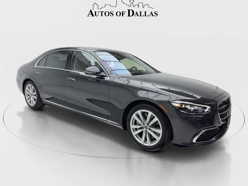 Used 2022 Mercedes-Benz S 500 4MATIC w/ Warmth & Comfort Package image 2