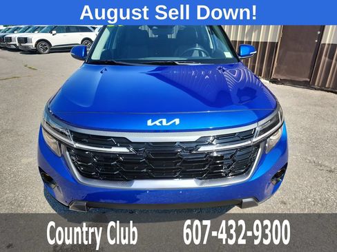 Used 2024 Kia Seltos X-Line AWD/4WD image 3
