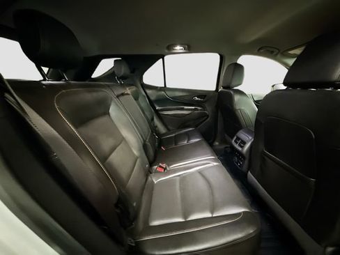 Used 2018 Chevrolet Equinox Premier image 27