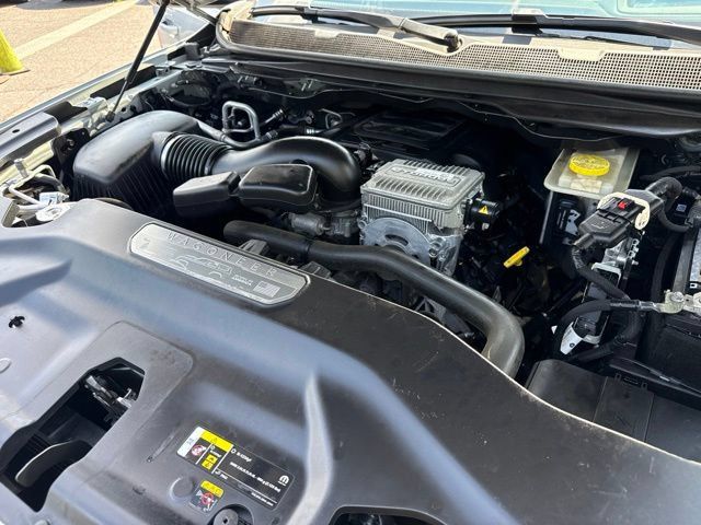Used 2022 Jeep Wagoneer Series III w/ Premium Group I AWD/4WD image 27
