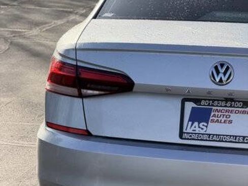 Used 2020 Volkswagen Passat 2.0T SE image 6