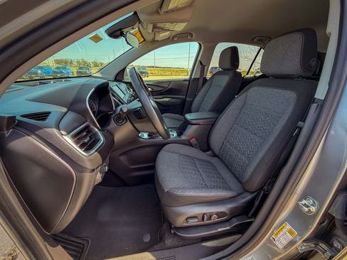 Used 2024 Chevrolet Equinox LT AWD/4WD image 17
