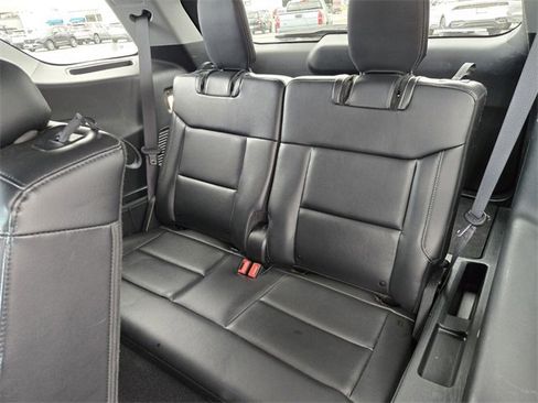 Certified 2024 Ford Explorer Limited image 12