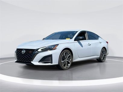 Used 2023 Nissan Altima 2.5 SR