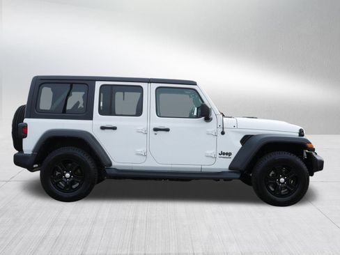 Used 2022 Jeep Wrangler Unlimited Sport image 8