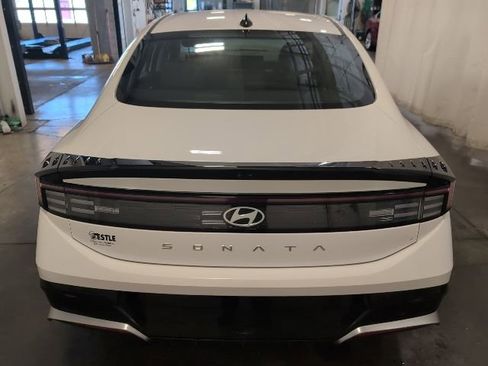 Used 2025 Hyundai Sonata SEL FWD image 5