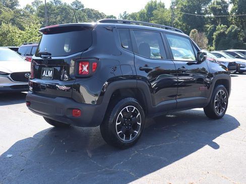 Used 2023 Jeep Renegade Trailhawk image 5