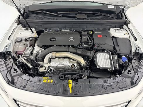 New 2026 Mercedes-Benz GLB 250 image 30